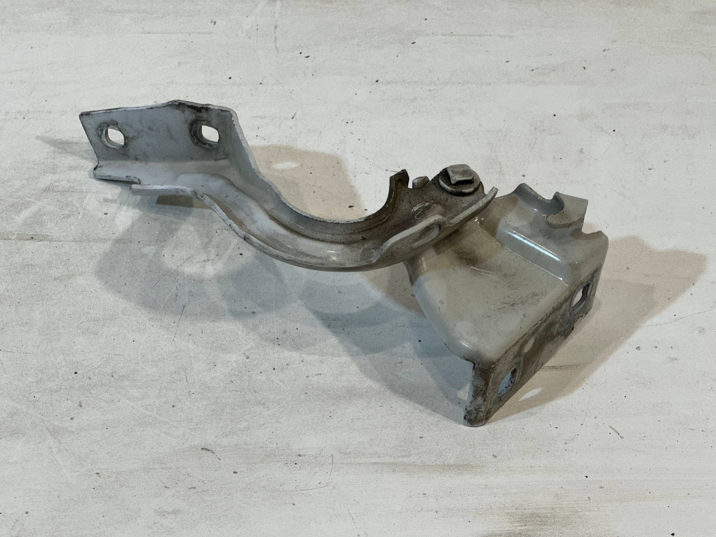 Charnière capot gauche Fiat Ducato VLO37689
