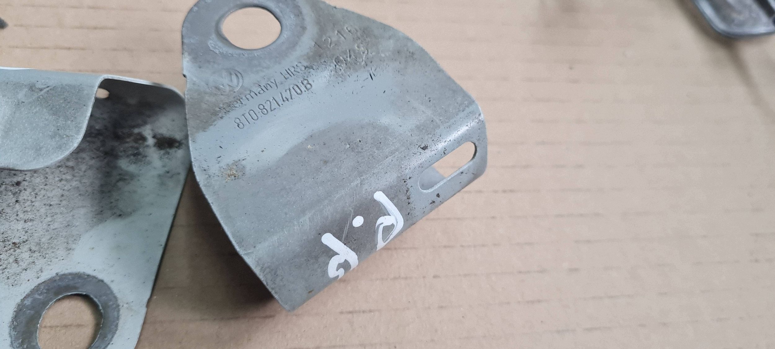 Audi A5 S5 8T support aile avant droit image 7