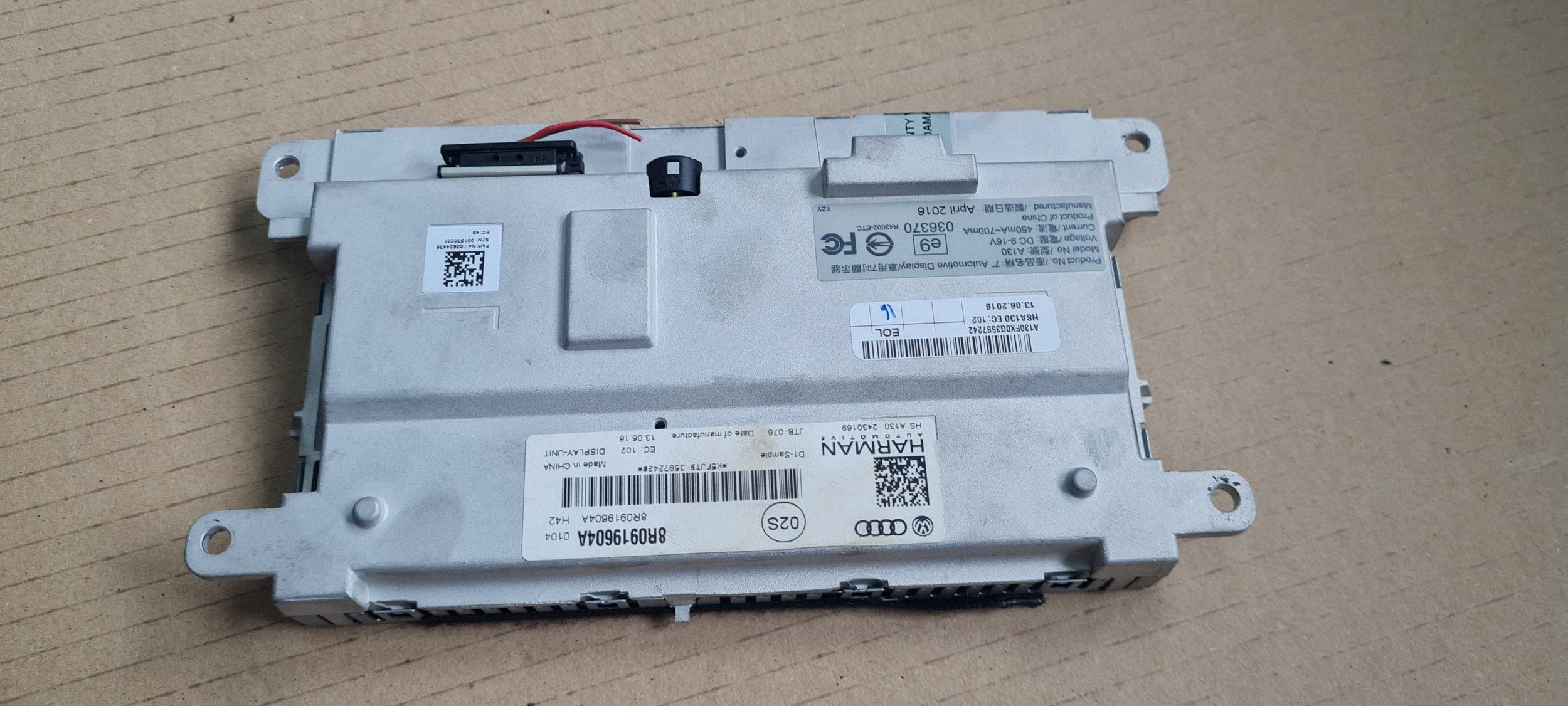 Lyftmonitor LCD 8R0919604A A4 B8 Q5 8R image 7