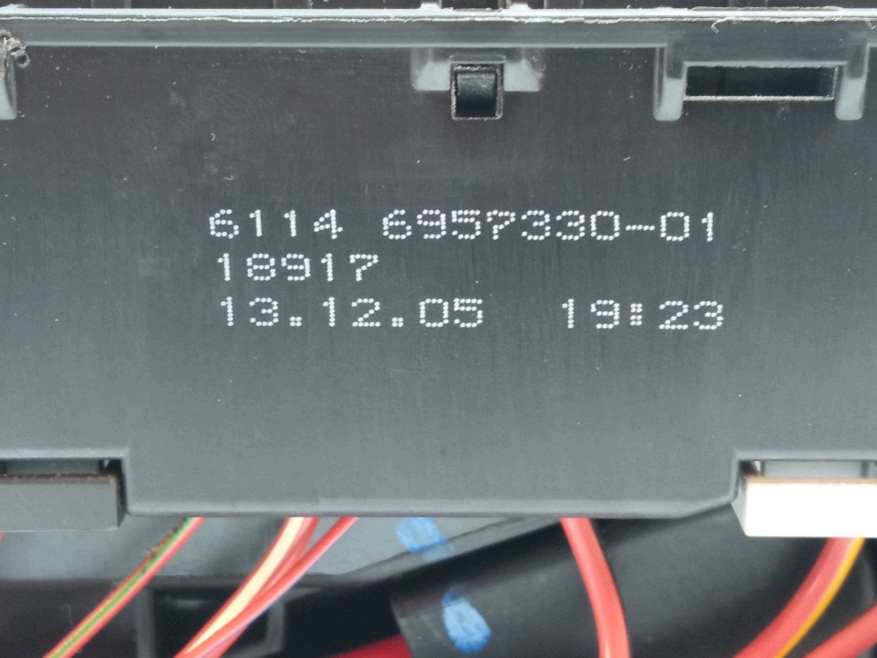 Zekeringkast BMW 5 Serie E60/E61 2.0 D image 3
