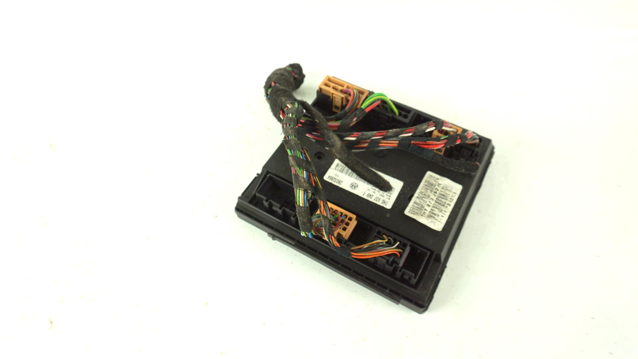 VW Transporter T5 BCM-ohjain 7H0937049T
