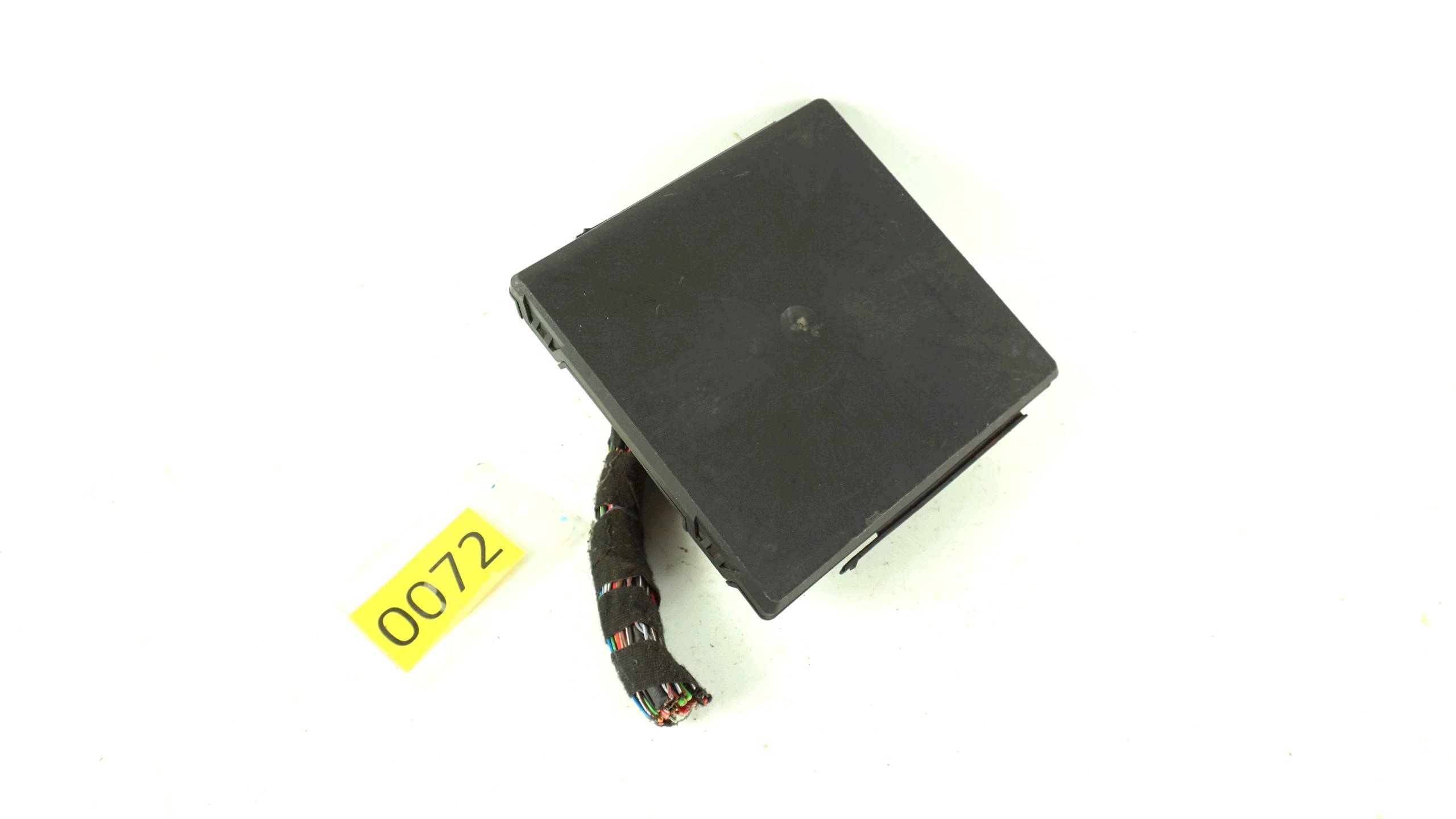 VW Transporter T5 BCM Control Module 7H0937049T image 3
