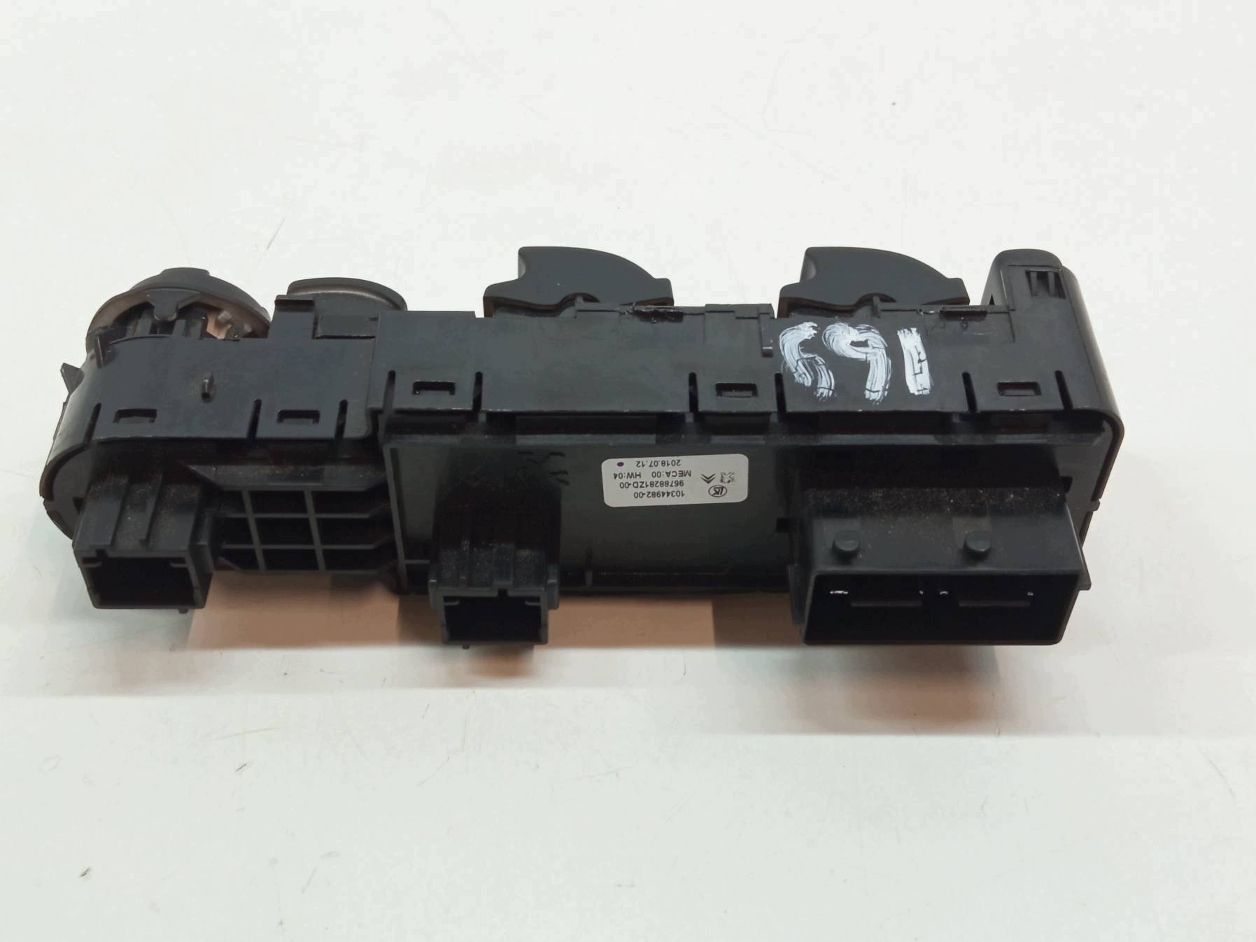 Fensterheber-Schalter links vorne Opel Crossland I 96788281ZD image 3