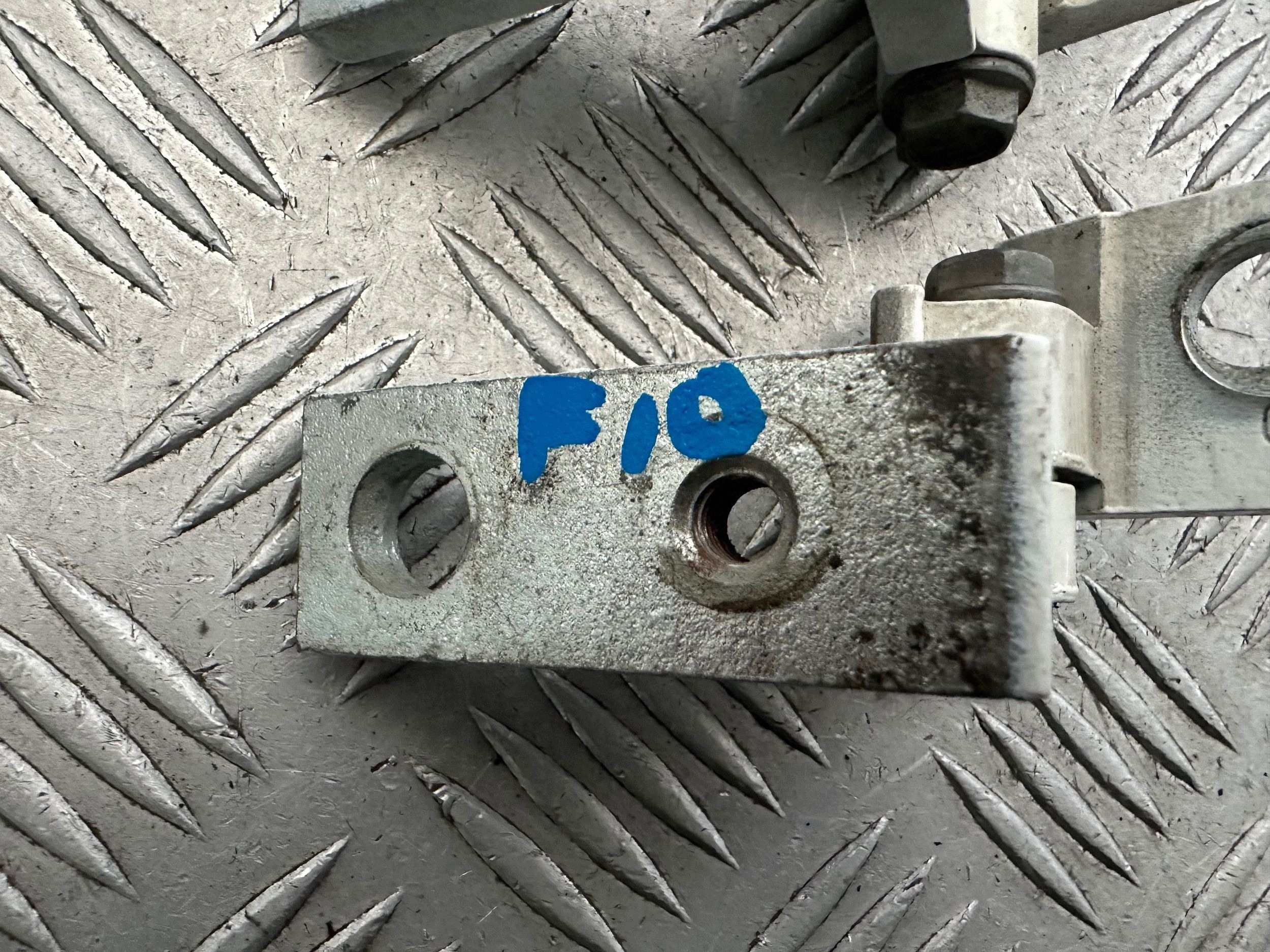 Fiat Fiorino Oikea Ala Saranan Etuosa image 6