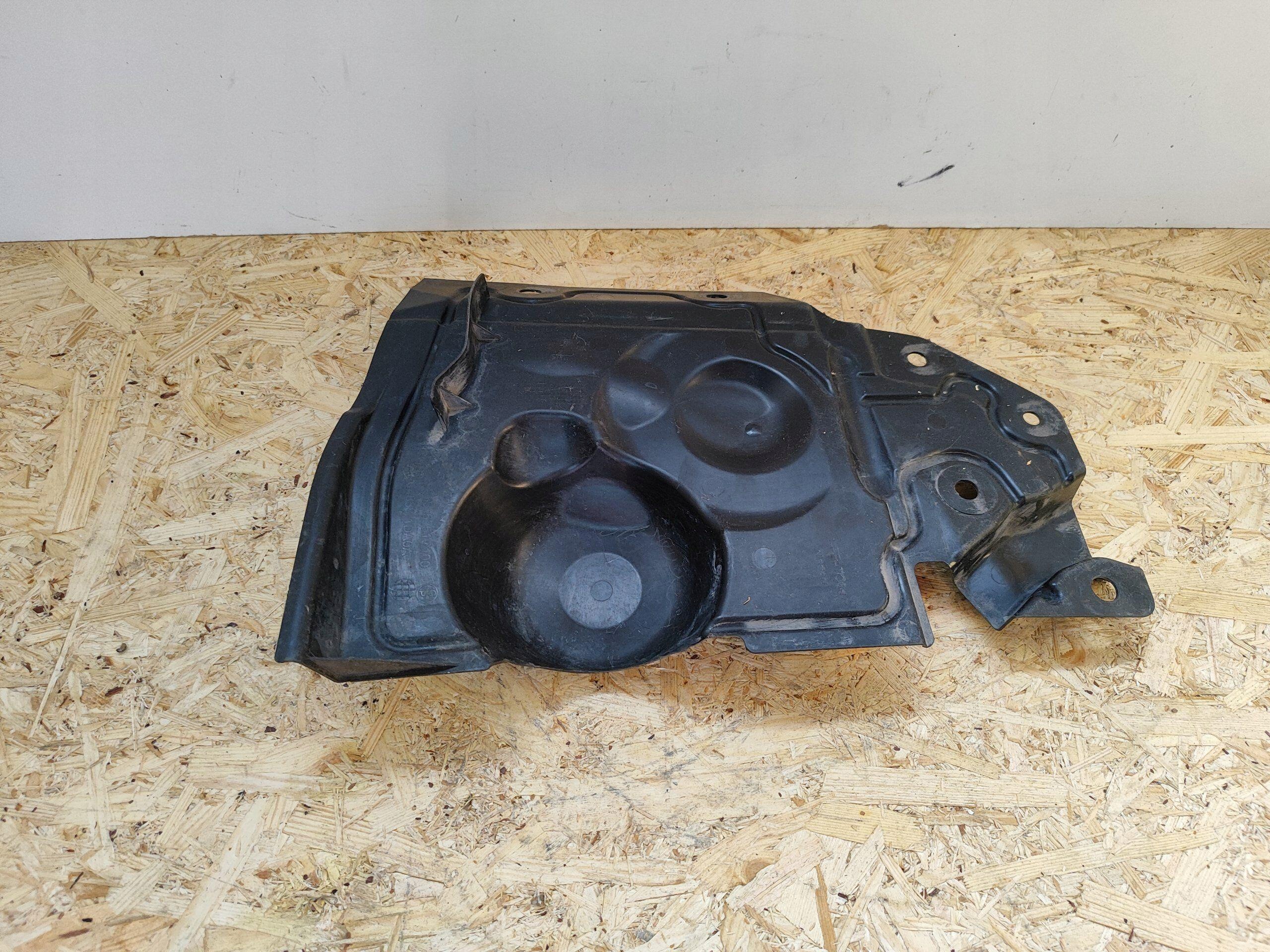Nissan X-Trail etulokasuoja 2015 OEM 64838-4CL0A