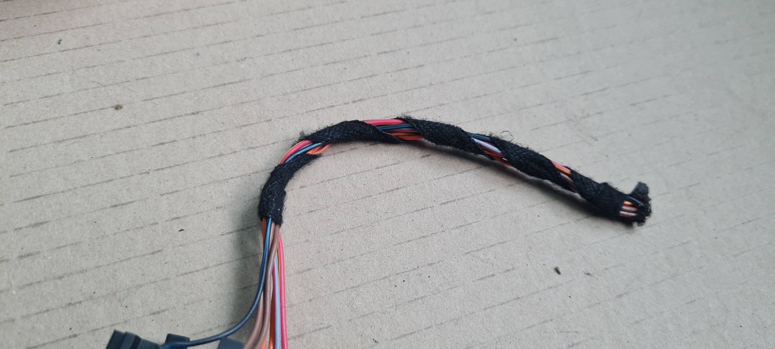 Tomada OBD Audi A5 8T 3A0972695A image 3
