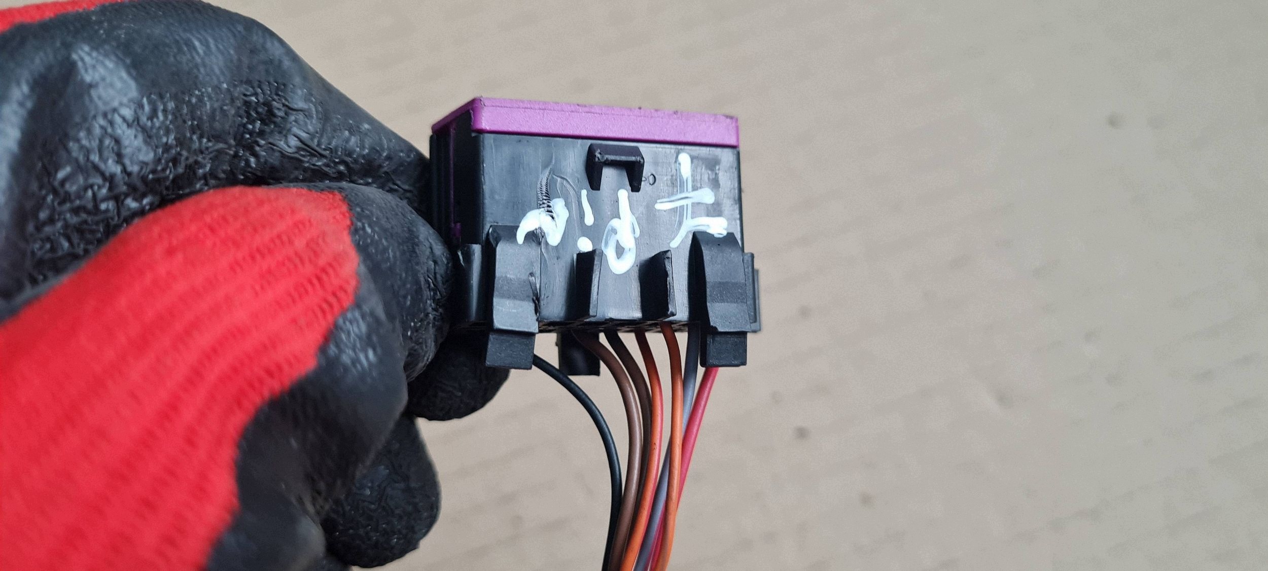 Tomada OBD Audi A5 8T 3A0972695A image 8