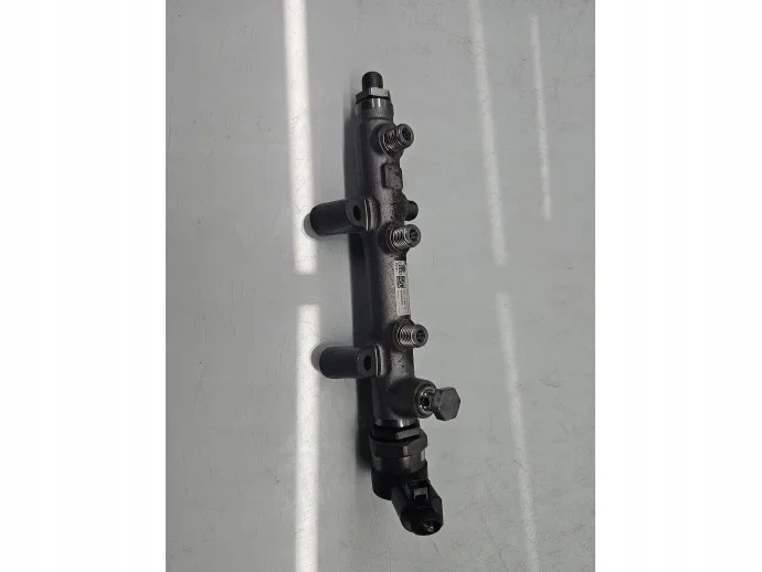 Audi 059130090CA rampe d'injection image 2