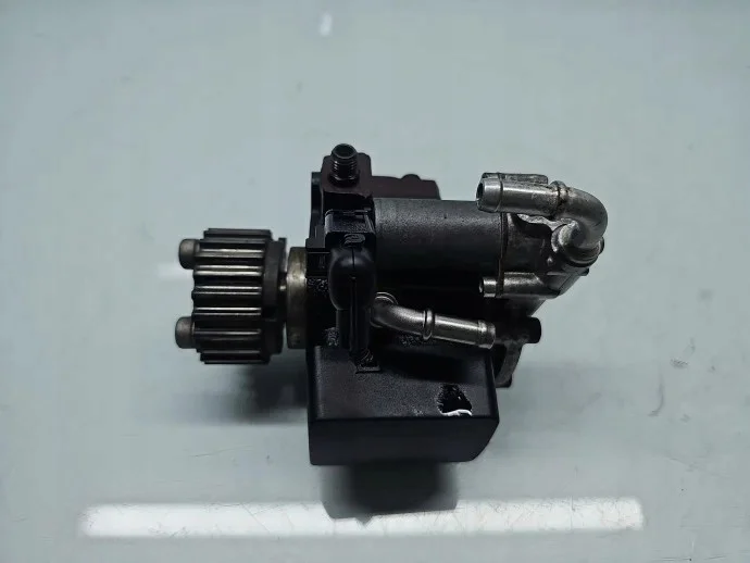 Pompe injection Volkswagen 03L130755AL image 2