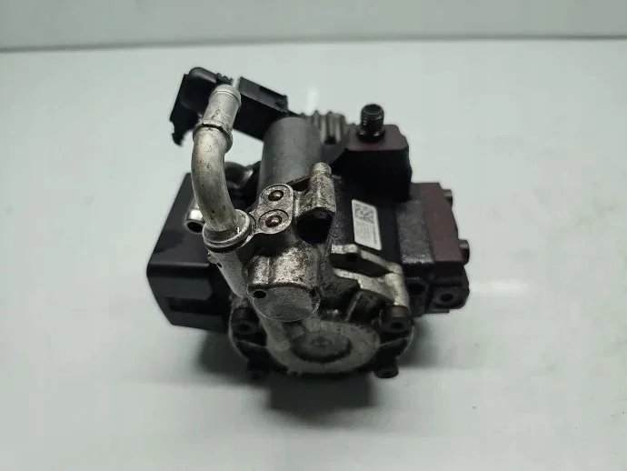 Pompe injection Volkswagen 03L130755AL image 3