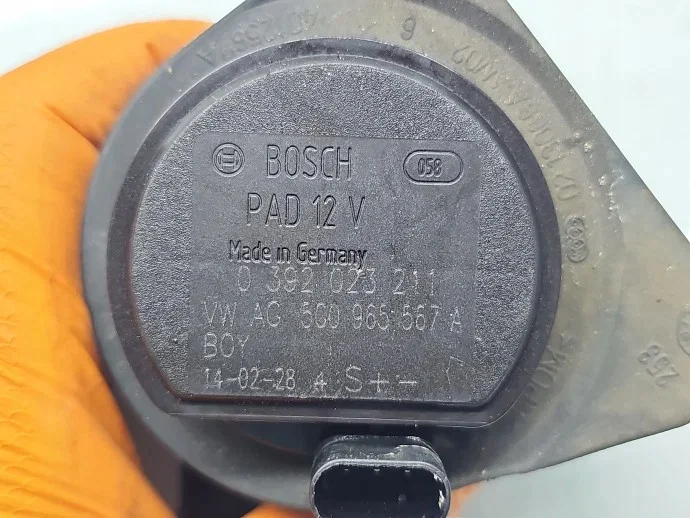 Pompe recirculation eau Seat Leon 5C0965567A image 5