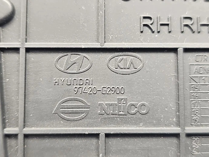 Hyundai Ioniq ilmastointiritilä oikea 97420-G2900 image 7