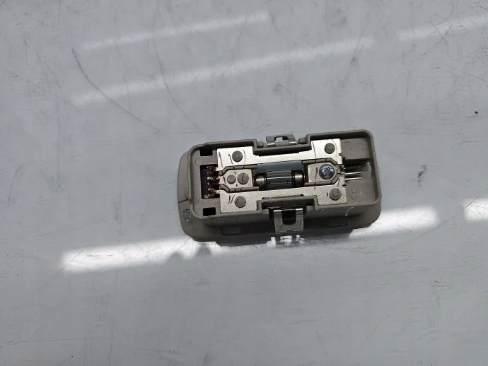 Nissan Qashqai J11 13-21 sisävalo takavasen käytetty OE 26465 4EA0A