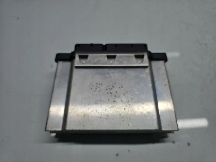 ECU Engine Control Unit Seat Leon 5F 1.2 TSI 04E907309A image 3