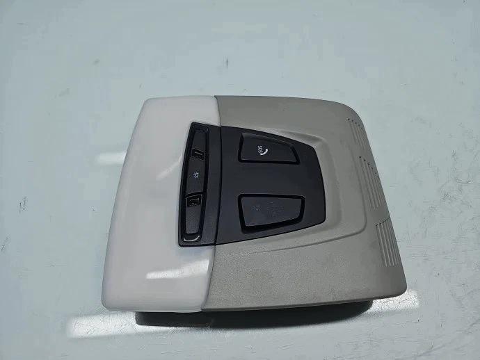 BMW 3 (F30) Front Interior Light 9321469-01 Used image 2