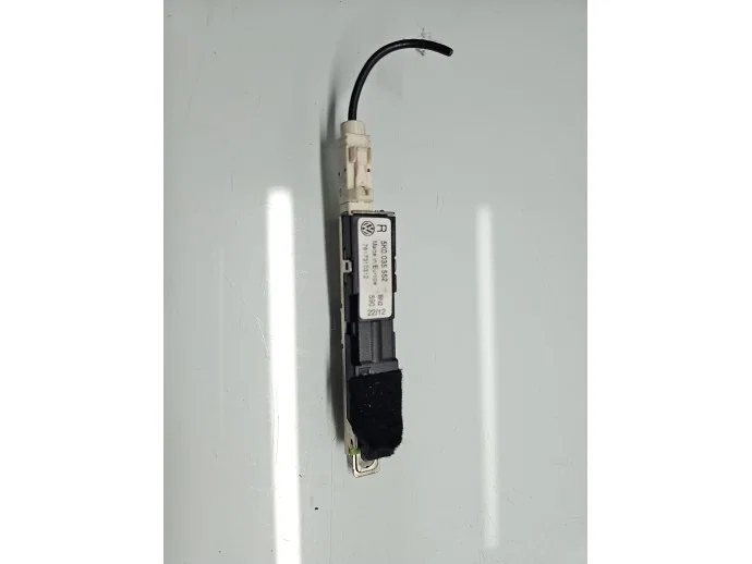 Antenneversterker VW Golf 6 5K0035552 image 2
