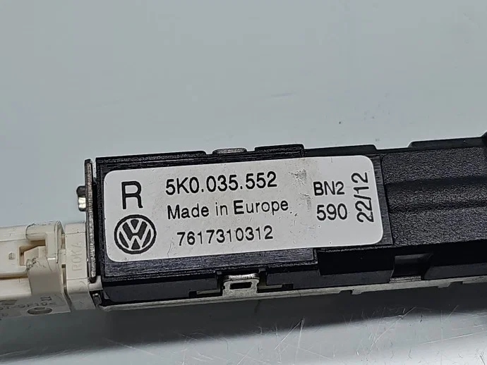 Antenneversterker VW Golf 6 5K0035552 image 4