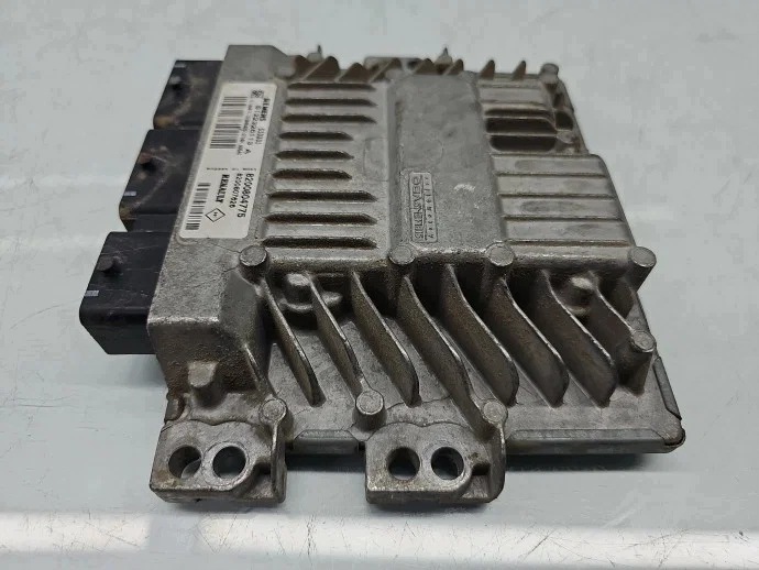 ECU Motore Renault Megane 2 Sedan 2002-2008 8200804775