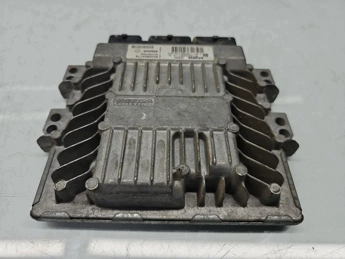 ECU Engine Control Unit Renault Megane 2 Sedan 2002-2008 8200804775 image 3