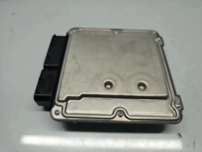 ECU Motor Audi A4 Avant 8ED B7 03G906016FP image 3