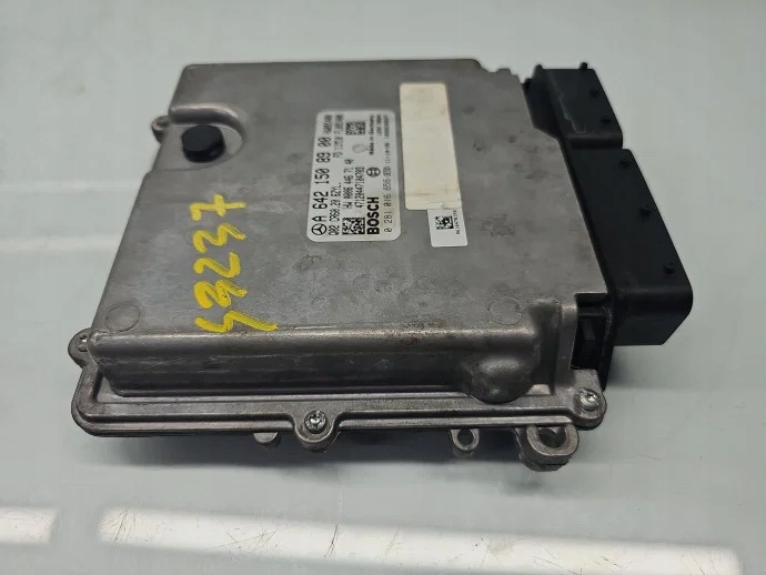ECU Engine Control Unit Mercedes S-Class W221 A6421508900 image 3