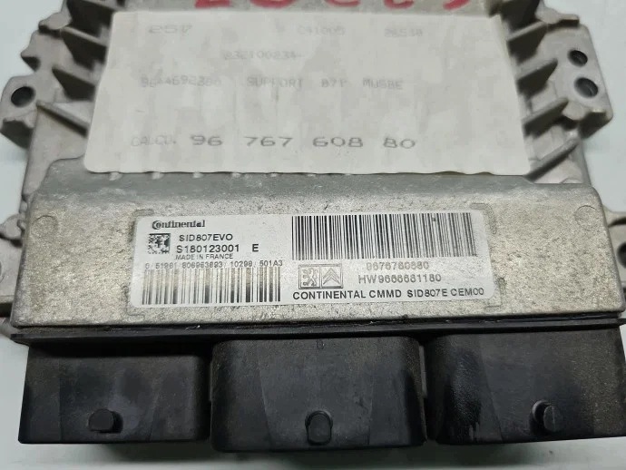 Motorstyrenhet ECU Citroen C4 II 9676760880 image 4