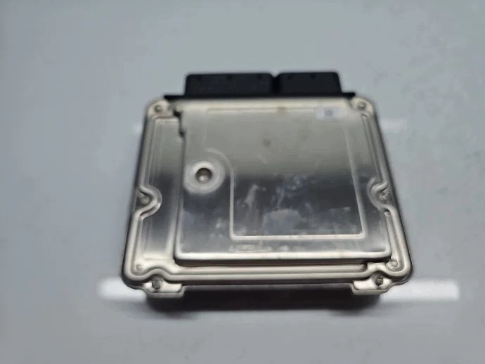 ECU Engine Control Unit BMW 1 (F20) 2011-2017 8589145-01 image 3