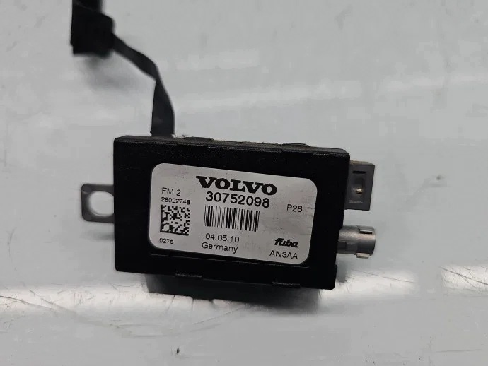 Antenneversterker Volvo XC90 2002-2014 30752098 image 4