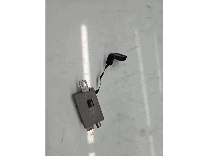 Volvo XC90 antennivahvistin 2002-2014 30752097