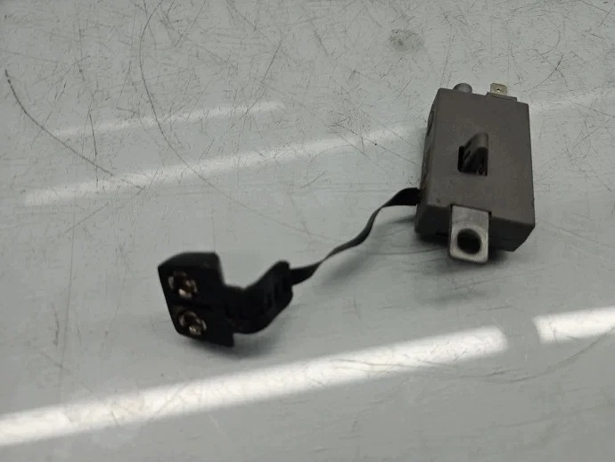 Volvo XC90 antennivahvistin 2002-2014 30752097 image 3