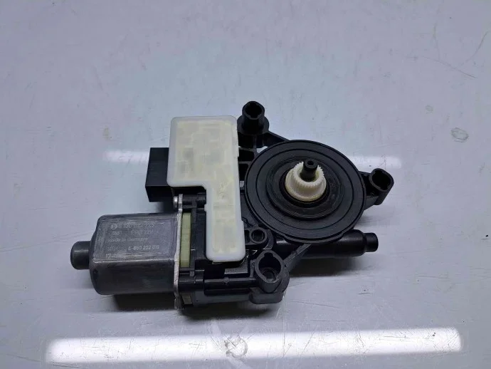SKODA OCTAVIA III Fensterheber Motor 5Q0959811E image 3