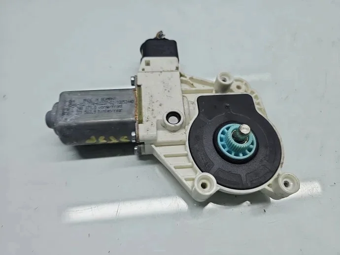 Takasel. vas. moottori Bmw 5 F10 7248171-01