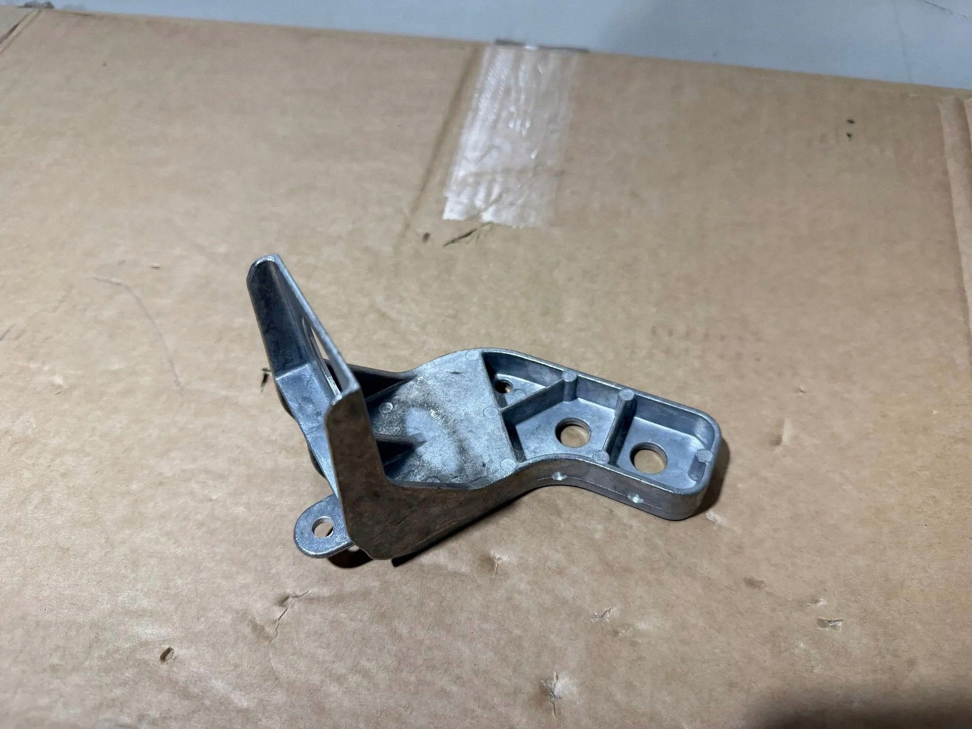 Mercedes GLC 254 Headlight Bracket A2546208901 image 2