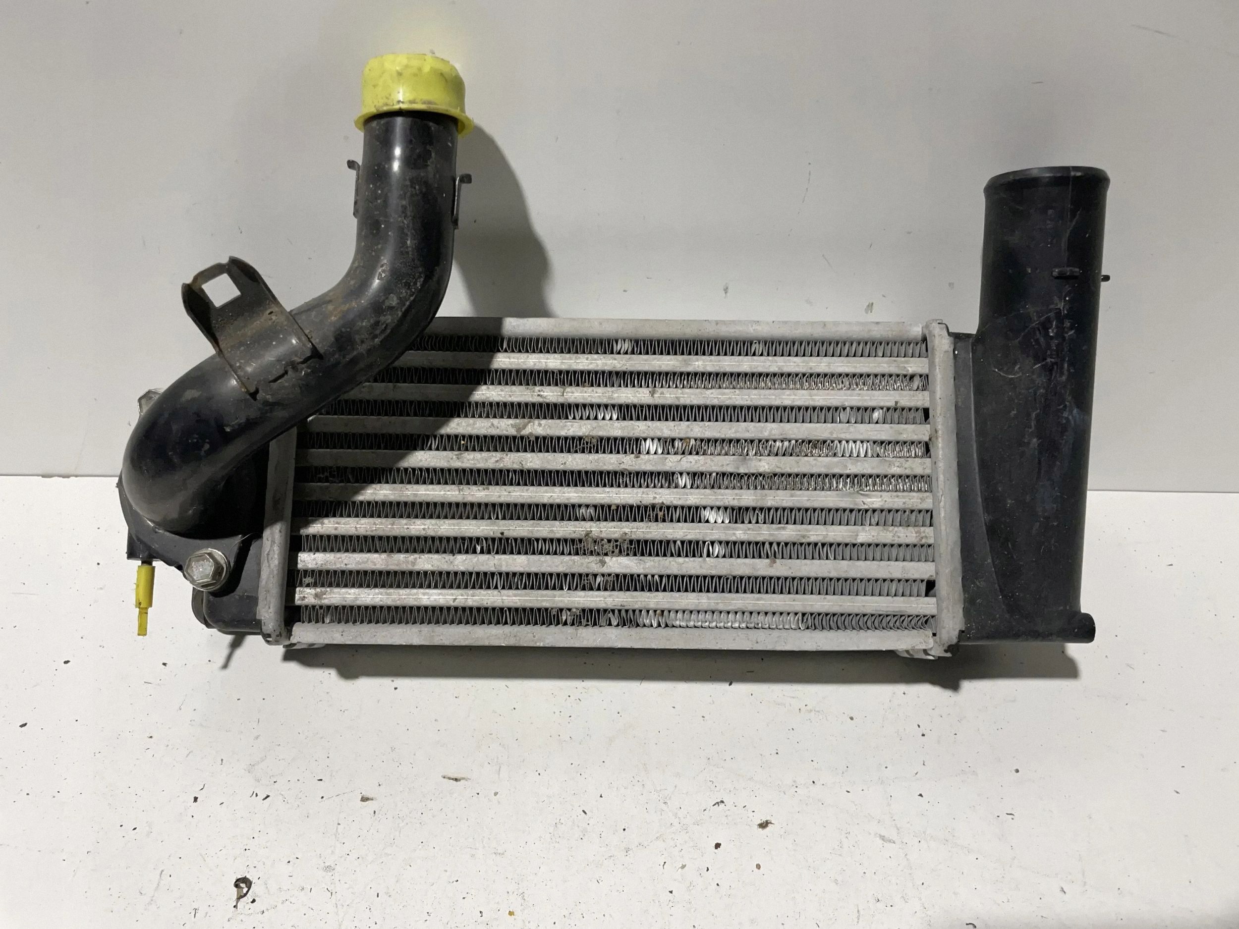 Intercooler Toyota Corolla E140 E150 Käytetty