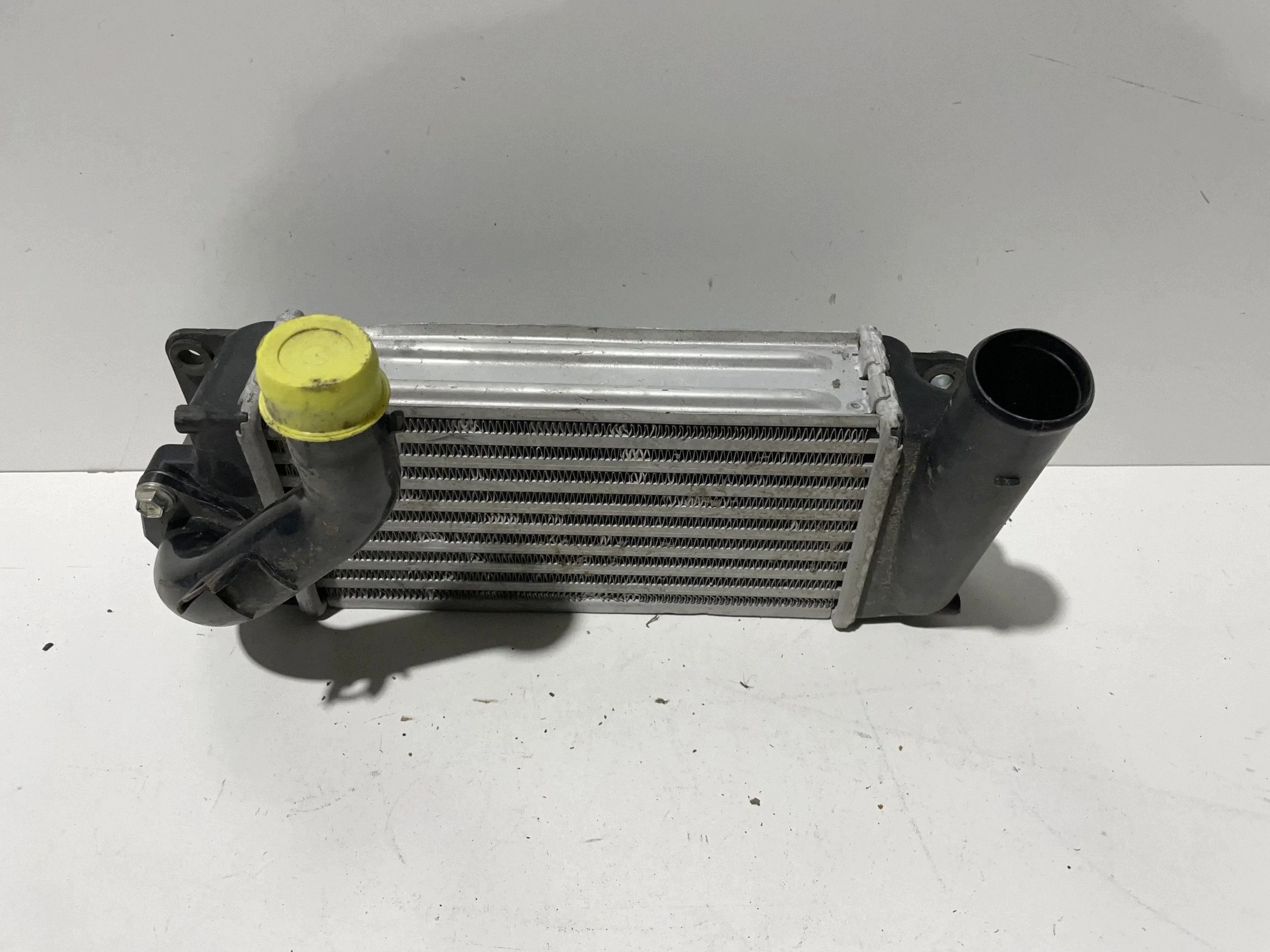 Intercooler Toyota Corolla E140 E150 Usado image 2