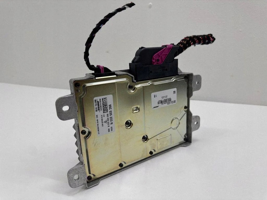 Porsche Macan Amplifier (XAB) 95C035223R