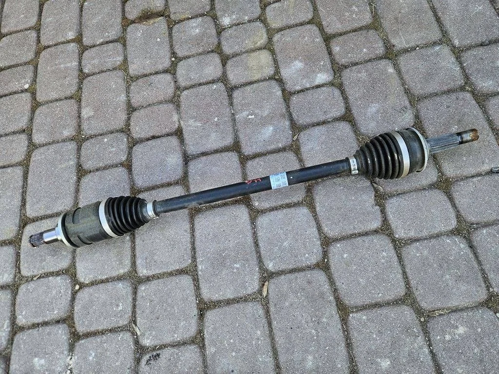 Akseli Toyota Highlander XU70 Käytetty