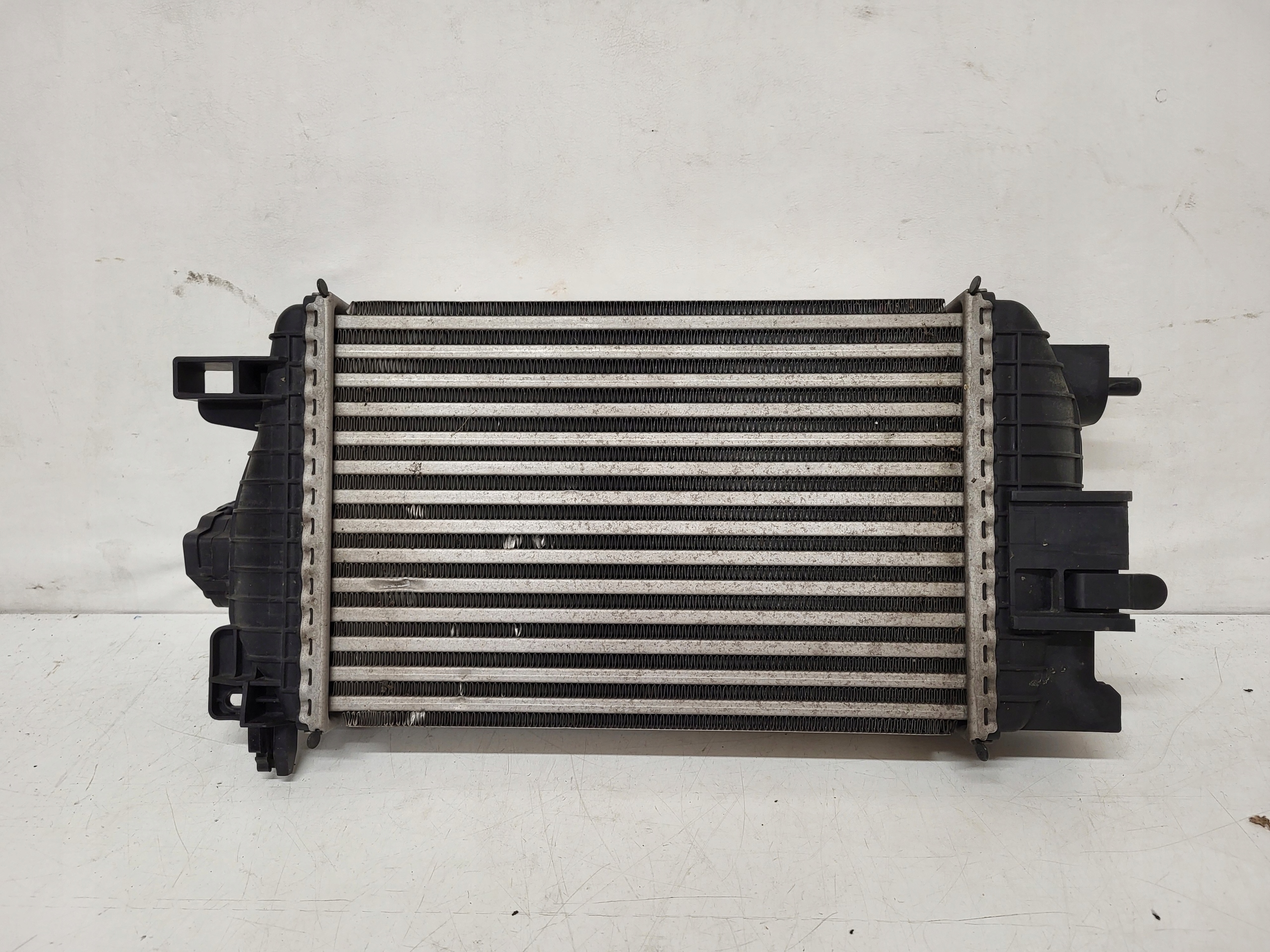 Intercooler Opel Meriva B 1.4T Usado image 2