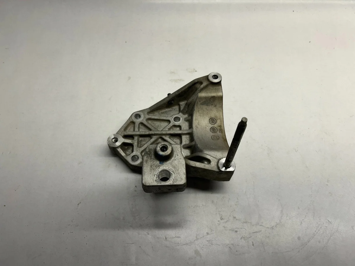 Chevrolet Camaro 6.2L 2019 Support Clim OEM 12691252 image 3