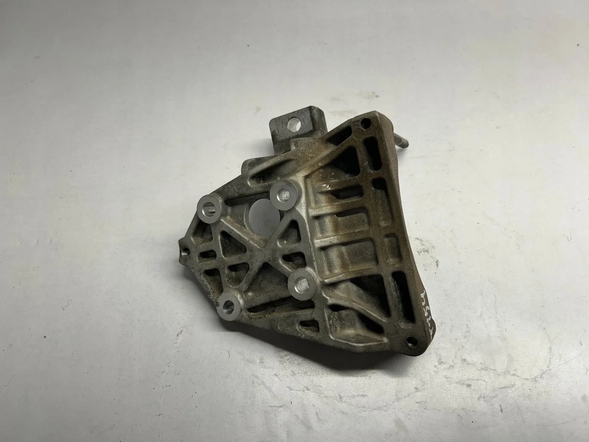 Chevrolet Camaro 6.2L 2019 Support Clim OEM 12691252 image 7