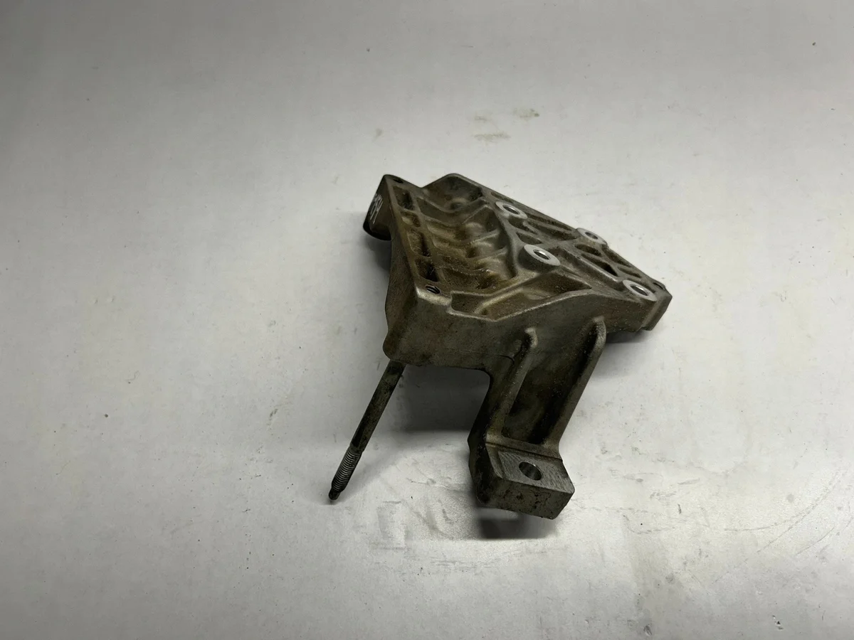 Chevrolet Camaro 6.2L 2019 Support Clim OEM 12691252 image 9