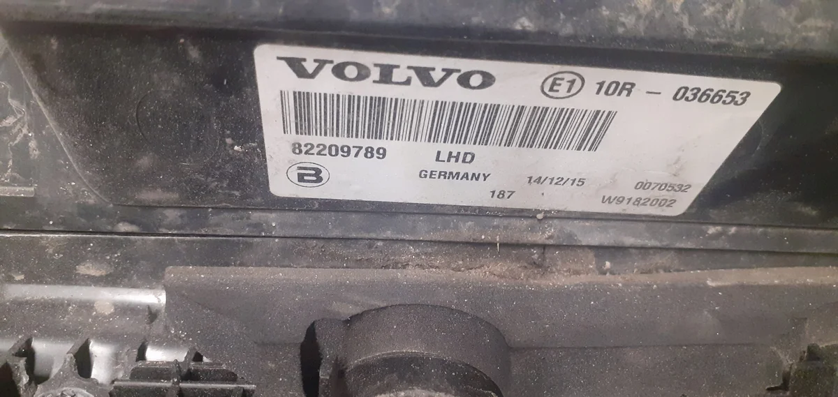 Volvo OE 82209789 Käytetty Osanumero