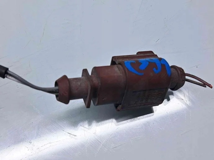 Used Temperature Sensor Audi A4 8K5 B8 03L906088E image 4