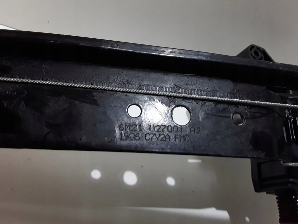 Ford S-MAX 2007 Elevalunas Manual Trasero image 5