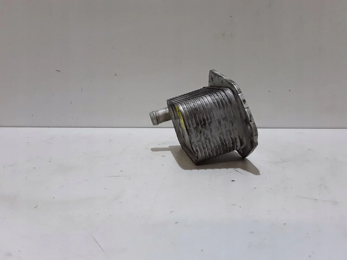 Hyundai Tucson vaihteiston öljynjäähdytin 264102A400