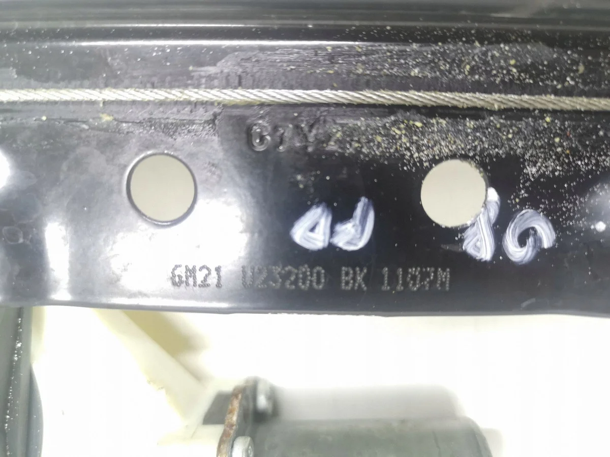 2007 Ford S-MAX Front Door Window Regulator image 6