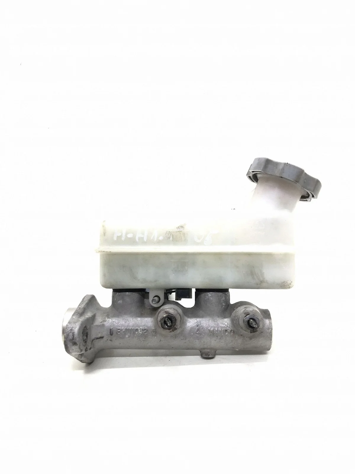 Cylindre de roue HYUNDAI H-1 / STAREX 1BM1110325