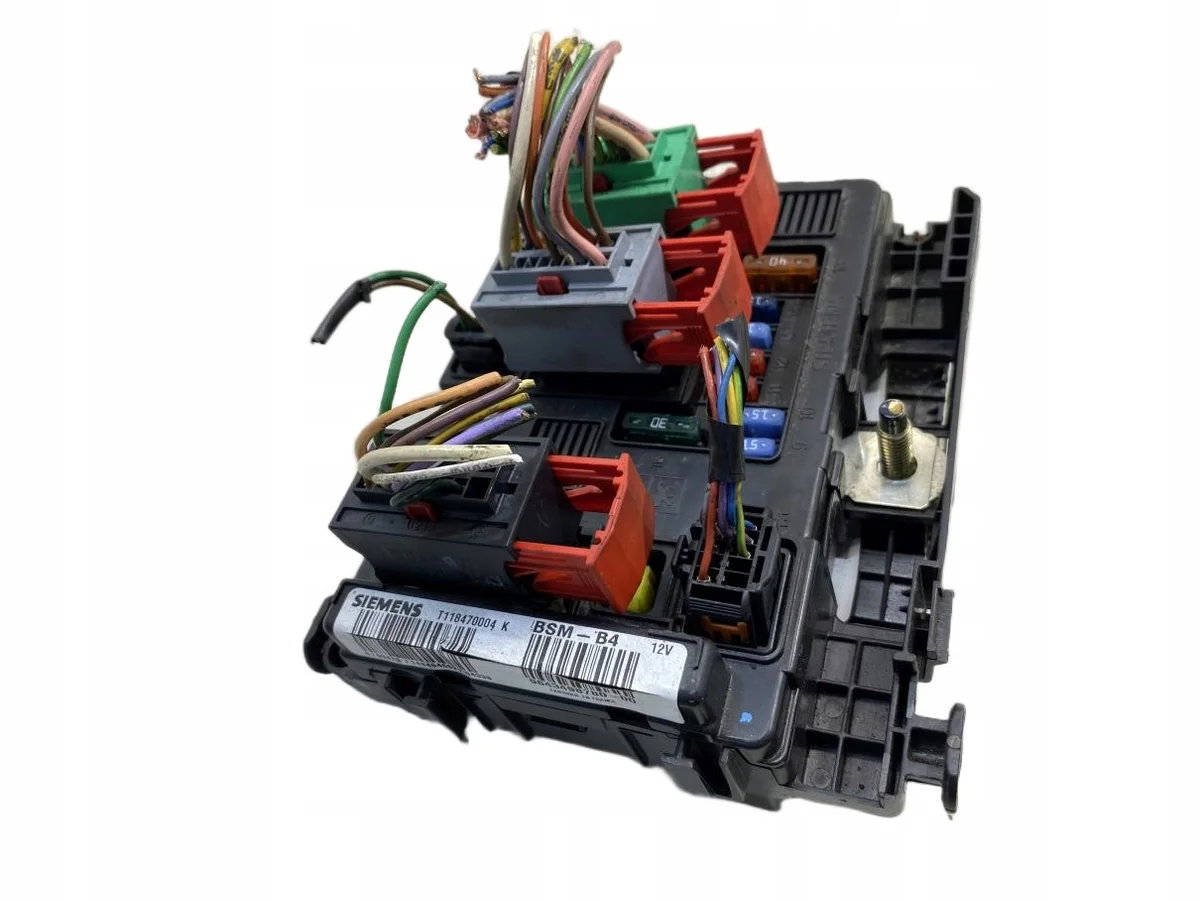Boîtier fusible Citroën C2 9643498780