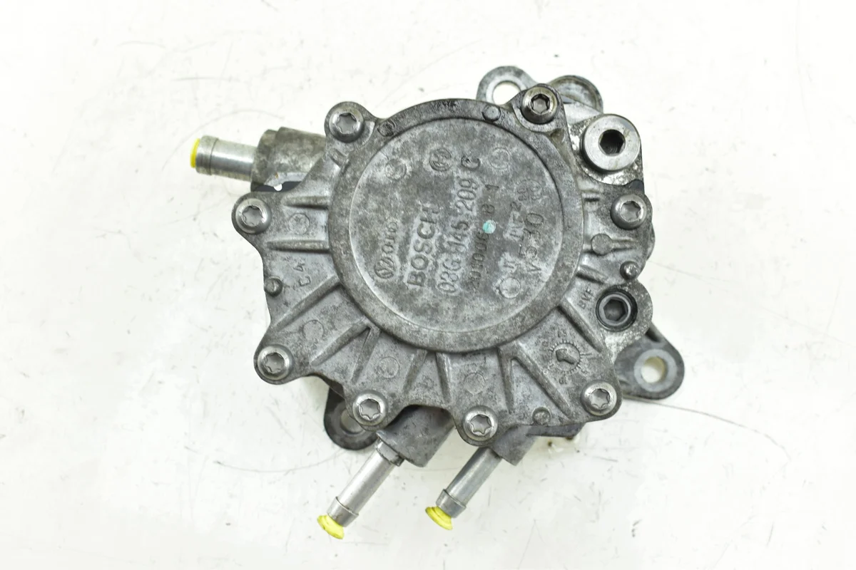 Vakuumipumppu Audi A4 B7 A6 C6 2.0 TDI