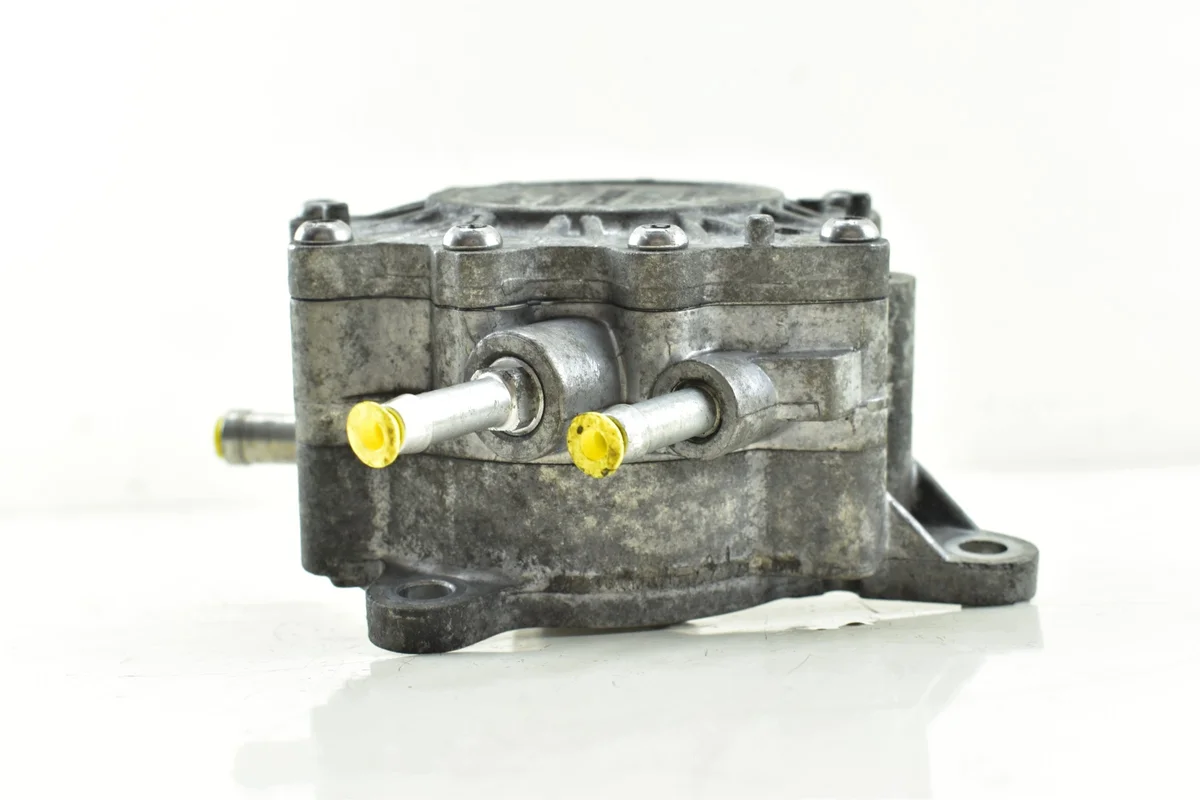Vacuümpomp Audi A4 B7 A6 C6 2.0 TDI image 3